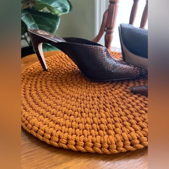 Vince Camuto Brown Snake Print Women's Shoes - Picture 6 of 7
